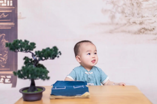 阿坝宝宝拉屎就哭 阿坝宝宝拉屎就哭